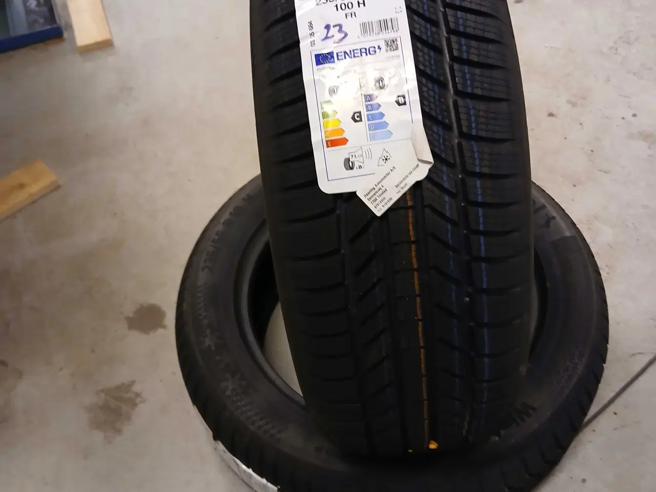 Billede 5 - Flere nye dæk mest varevogn og el