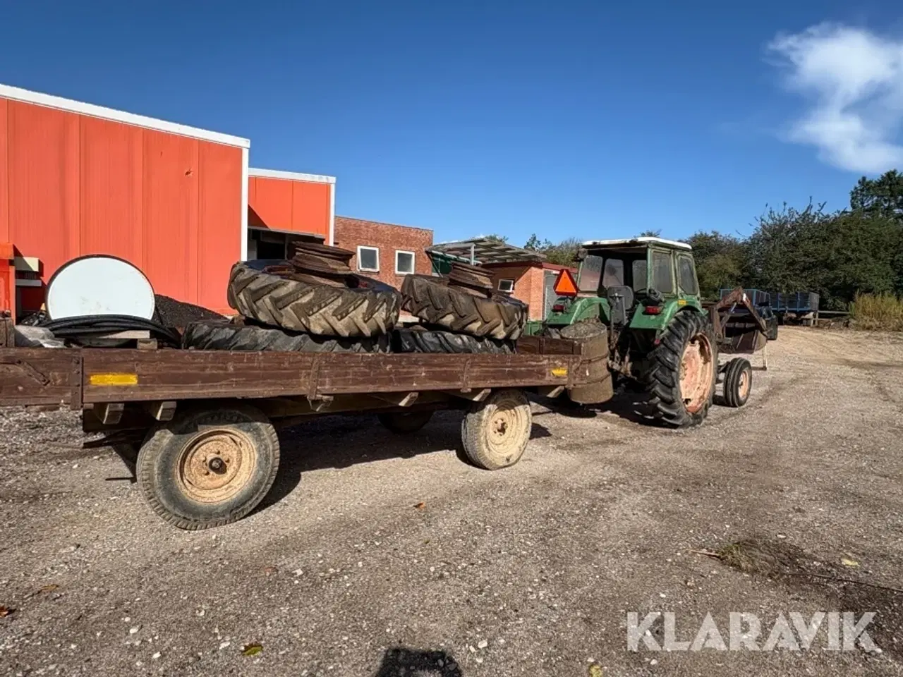 Billede 3 - Traktor Deutz D6006 med anhænger og dæk