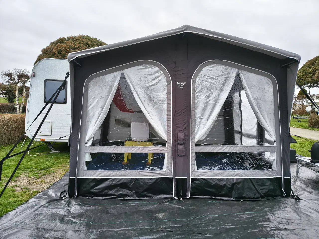 Billede 3 - Luftfortelt med lodrette sider