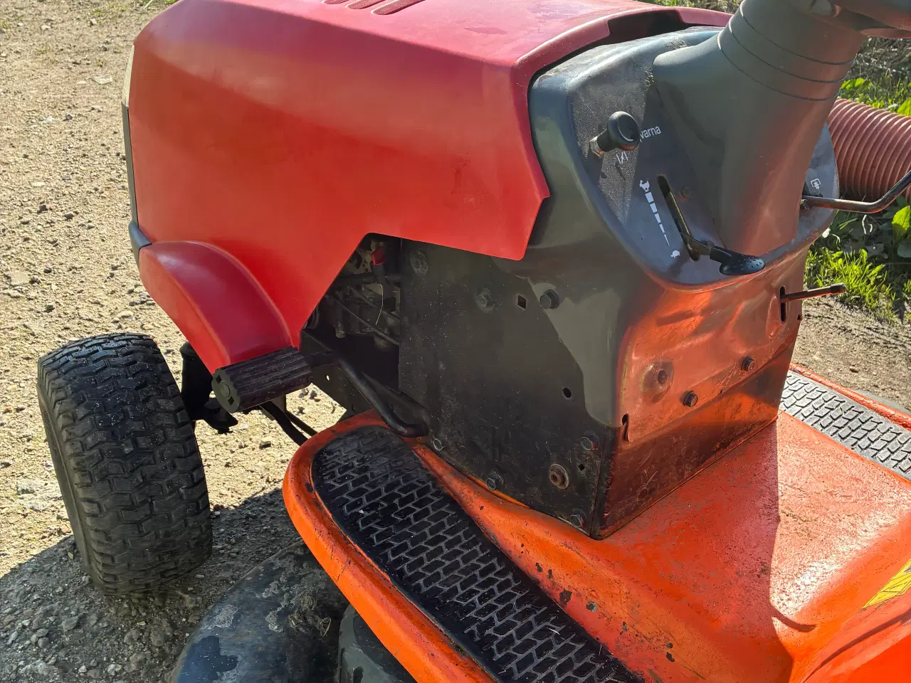 Billede 4 - Husqvarna yth135 havetraktor