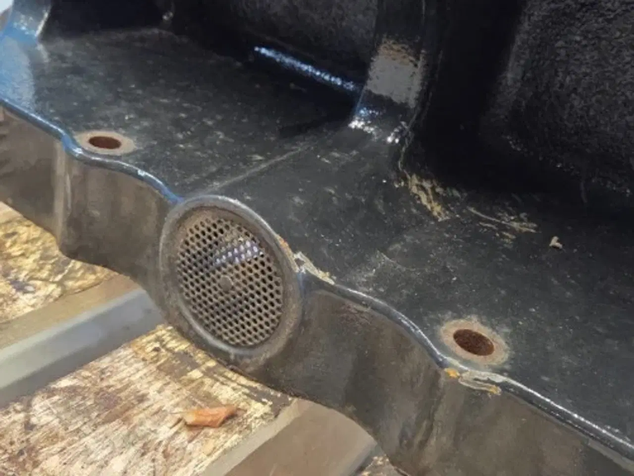 Billede 9 - Case Farmall 115C Frontvægt Holder 84313805