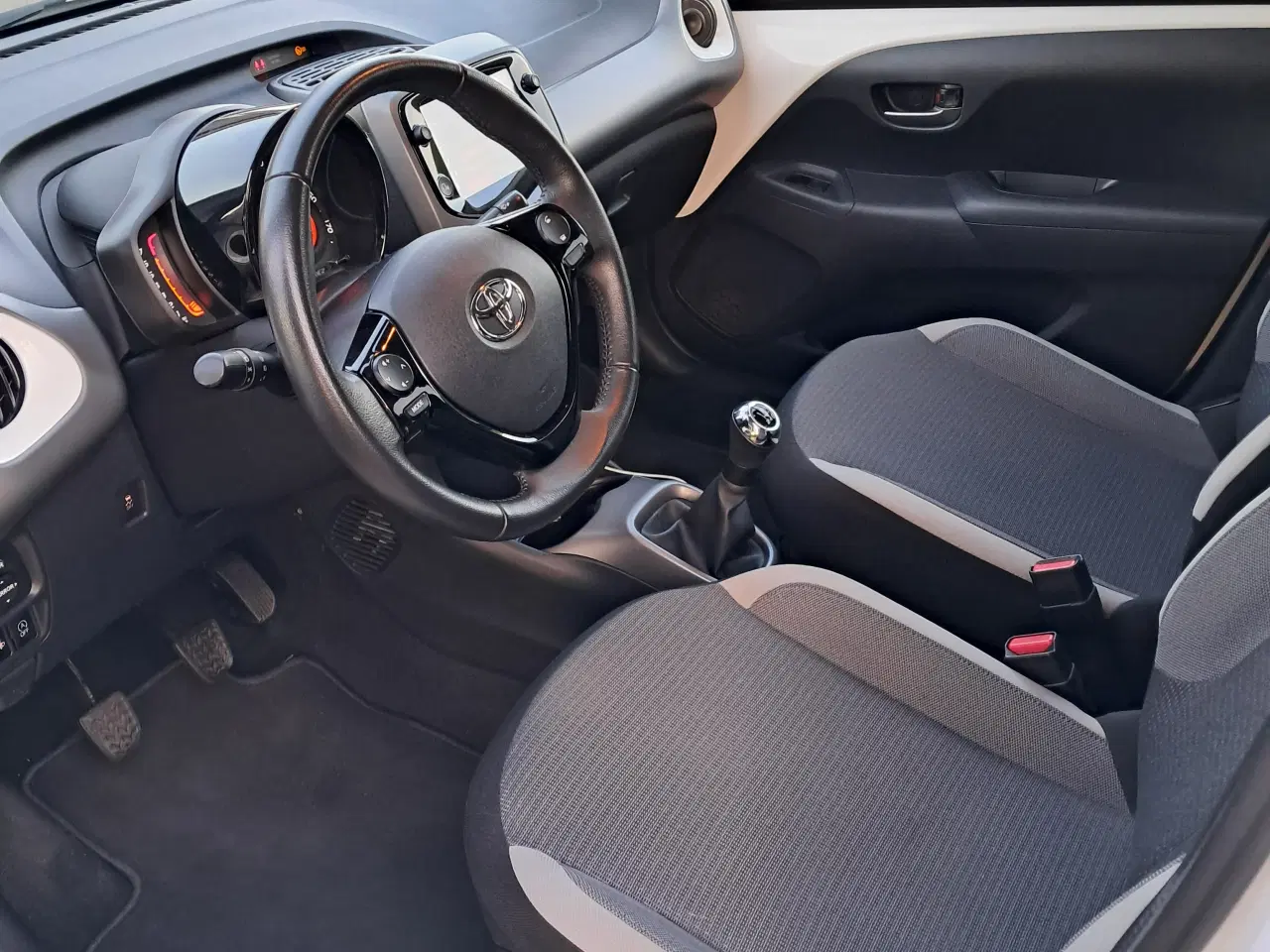 Billede 5 - Toyota Aygo 1,0 VVT-i x-press 5d (Mod. 2021)