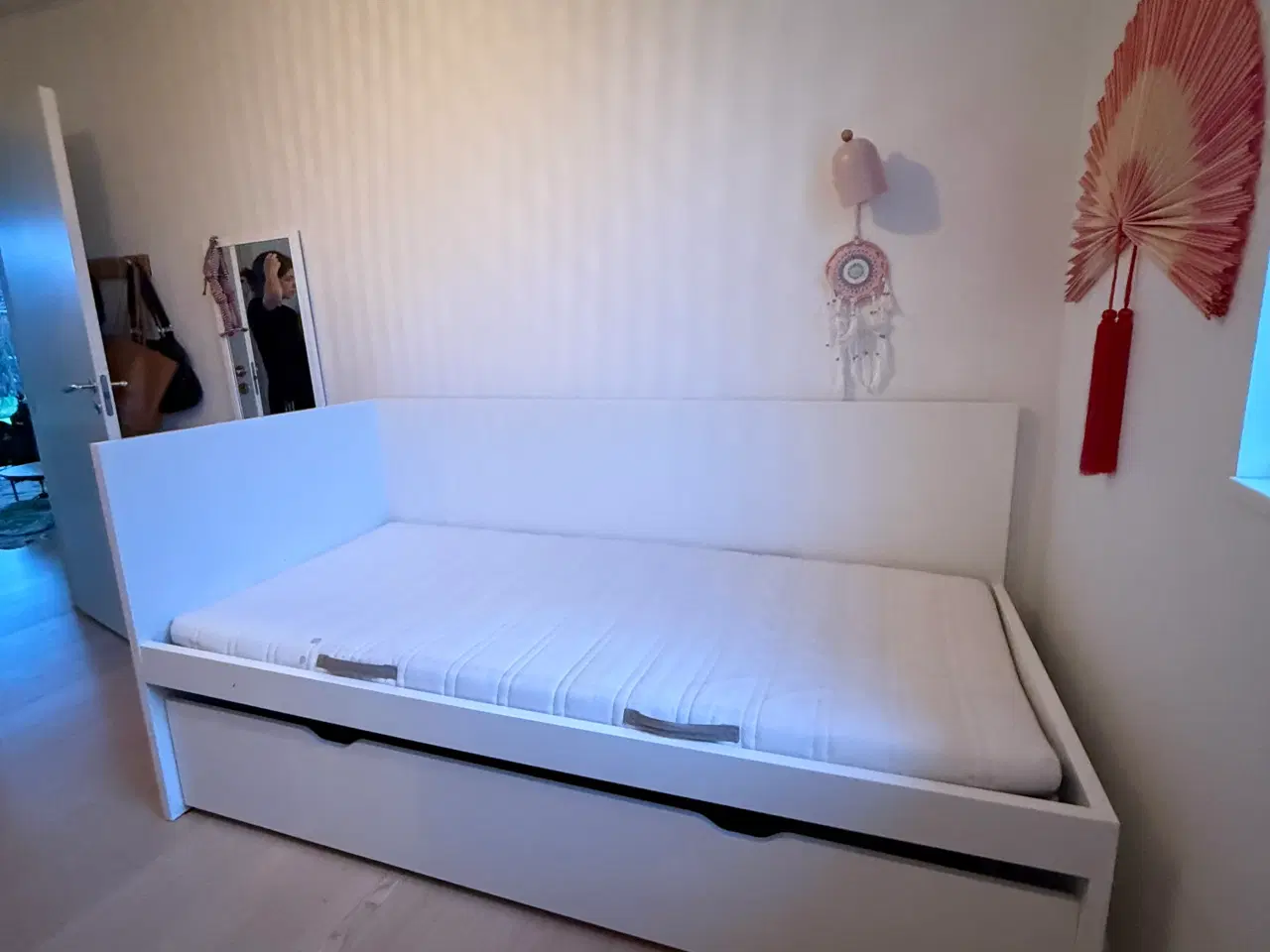 Billede 2 - Ikea Flaxa seng 