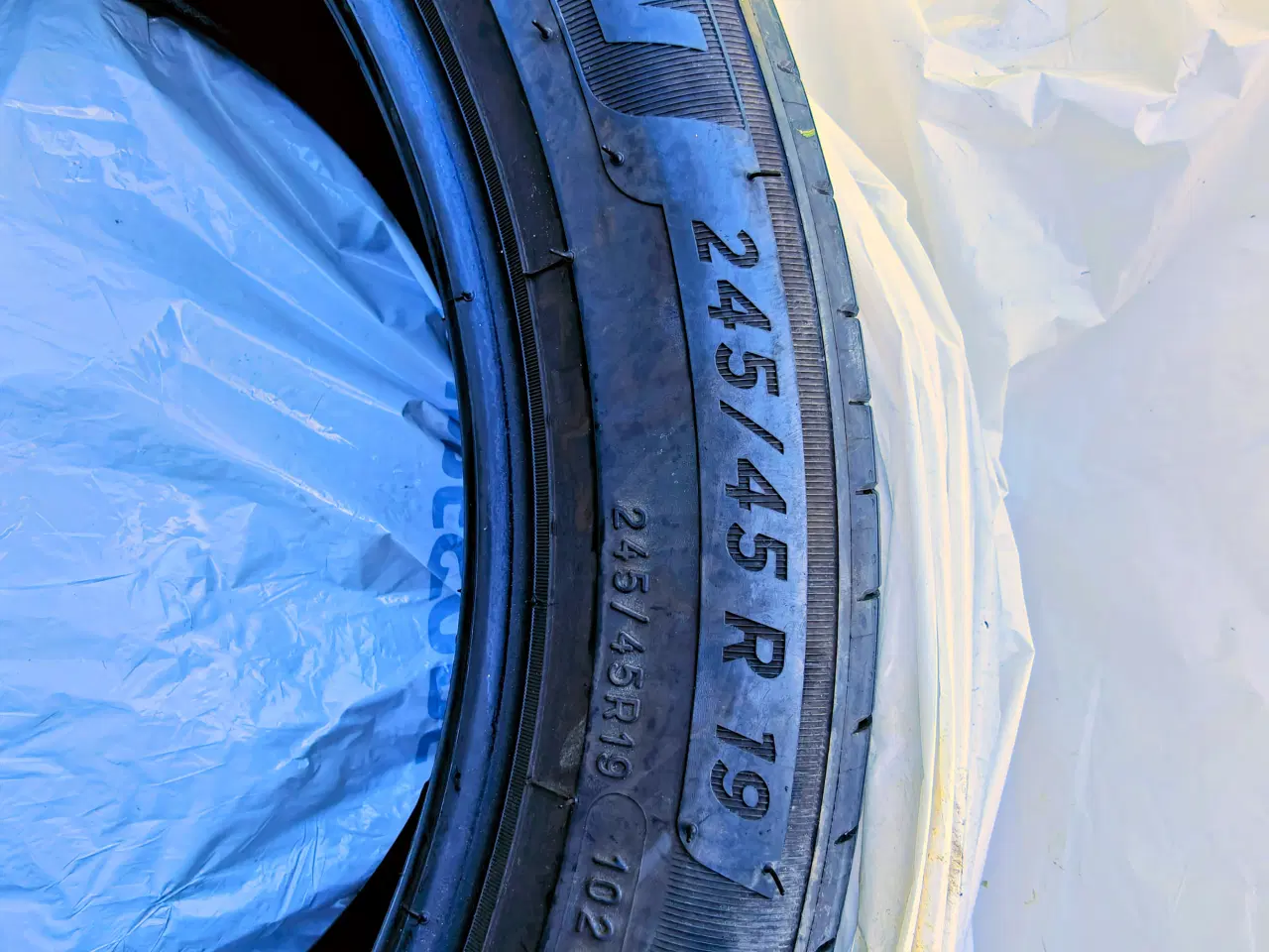 Billede 6 - Michelin 245 45 19