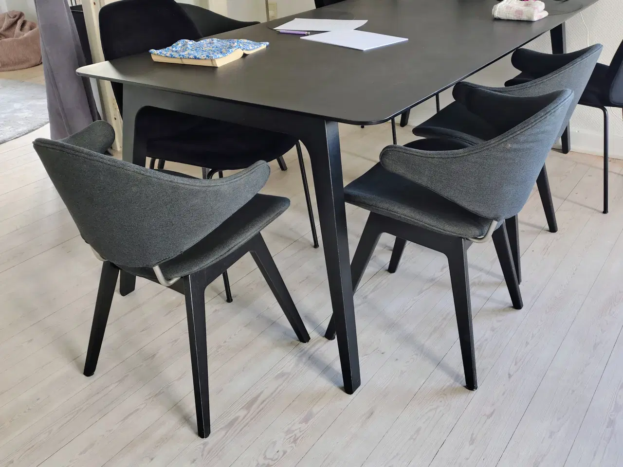 Billede 6 - Stort spisebord inkl. 8 stole