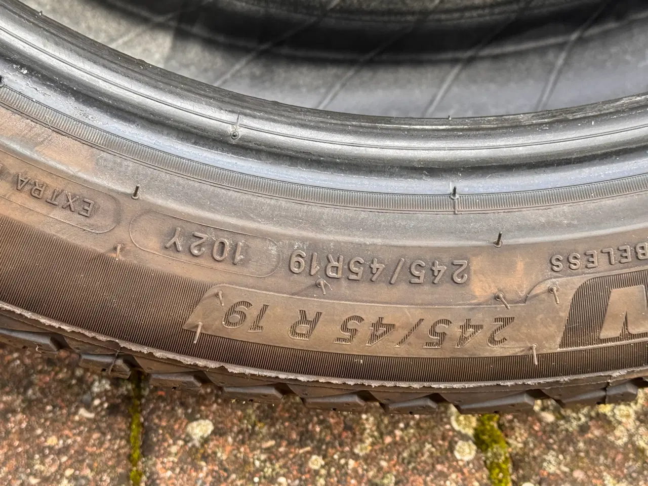 Billede 3 - Michelin Crossclimate 2, 245/45 R19, 4 stk. Elbil