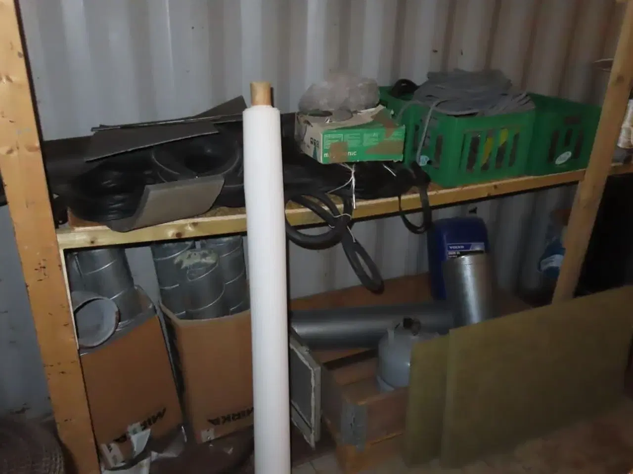 Billede 16 - Indhold i container