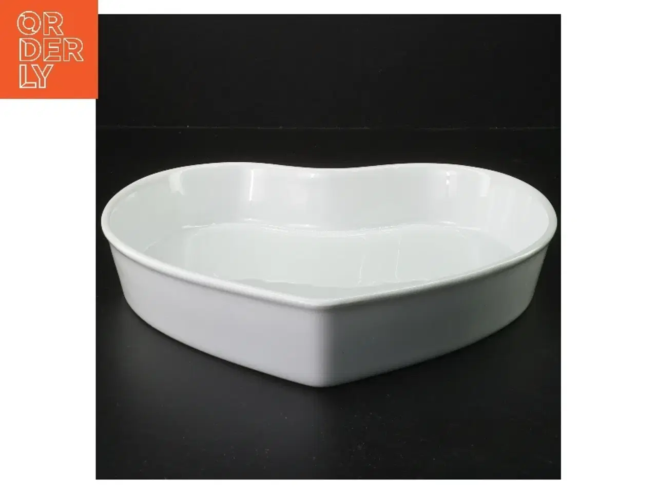 Billede 2 - Hjerteformet serveringsfad fra Pillivuyt (str. 26 cm)