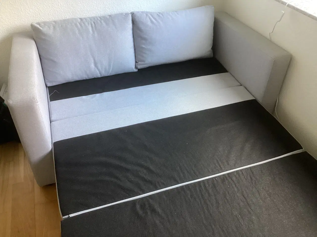 Billede 3 - Sovesofa i lysegrå