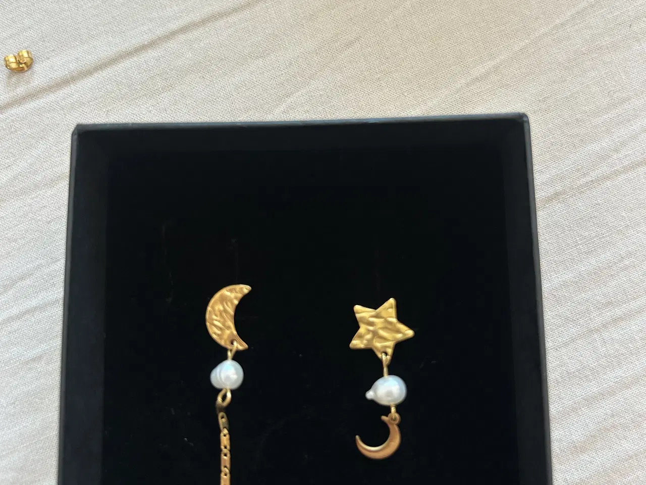 Billede 1 - Måne og stjerne øreringe 