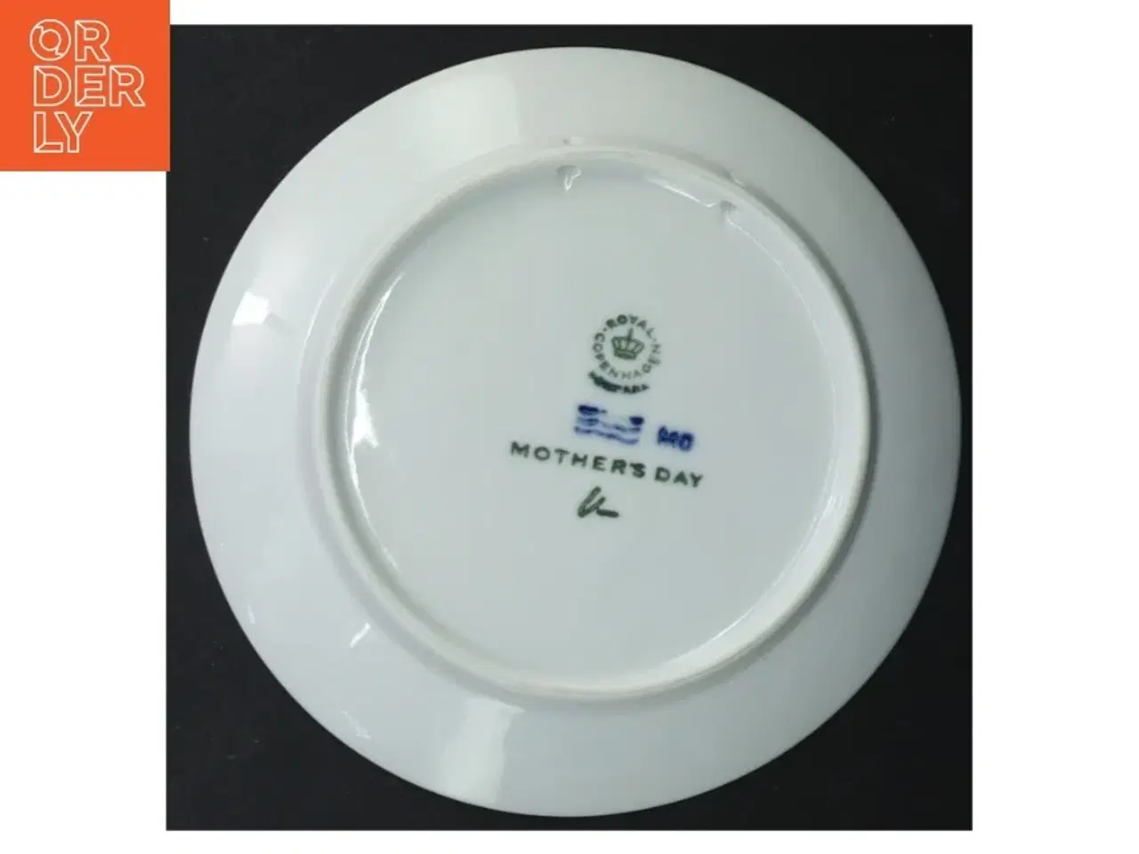 Billede 2 - Mors dag platte 1976 fra Royal Copenhagen (str. Ø 15 cm)