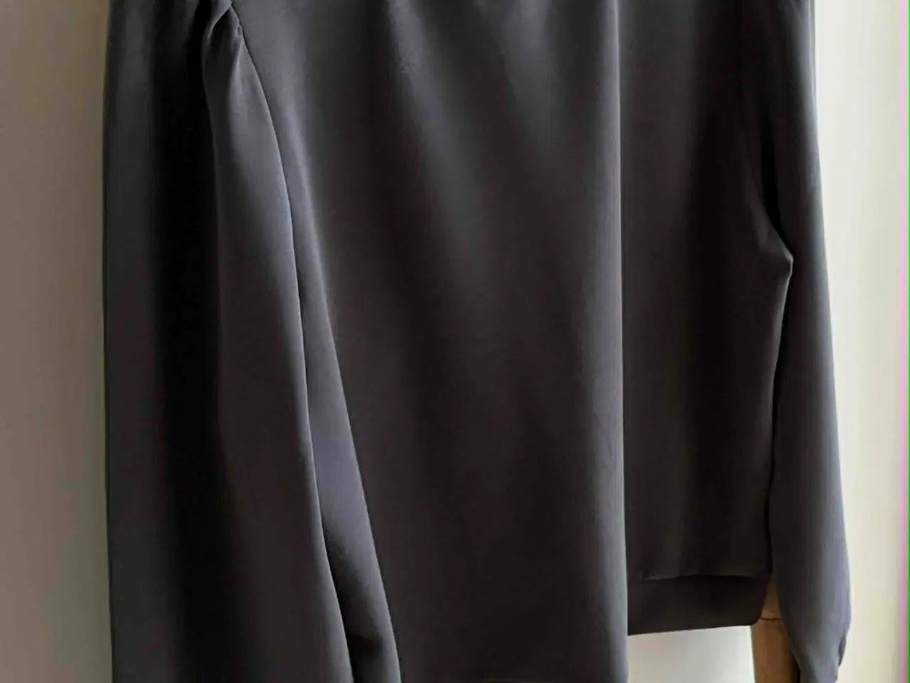 Billede 3 - Athlecia sweatshirt, str. 38