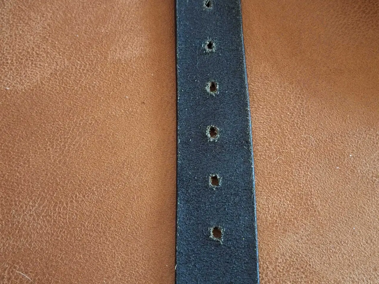 Billede 8 - Sort læderbælte 