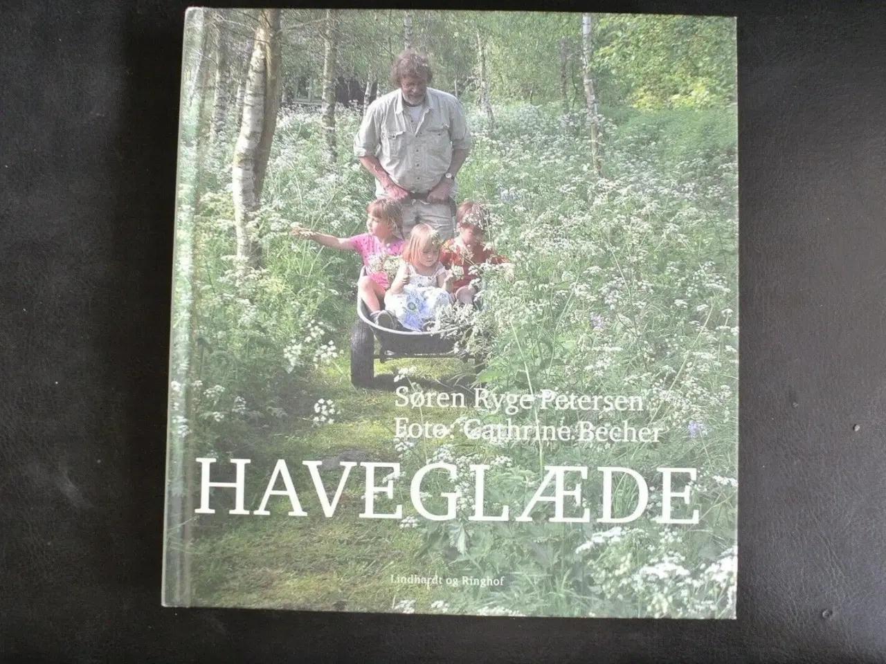 Billede 1 - haveglæde, af søren ryge petersen. foto af cathrin