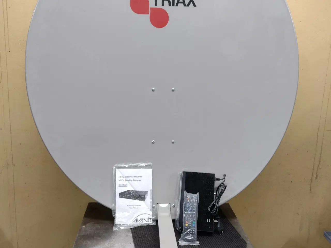 Billede 1 - Triax parabol sæt