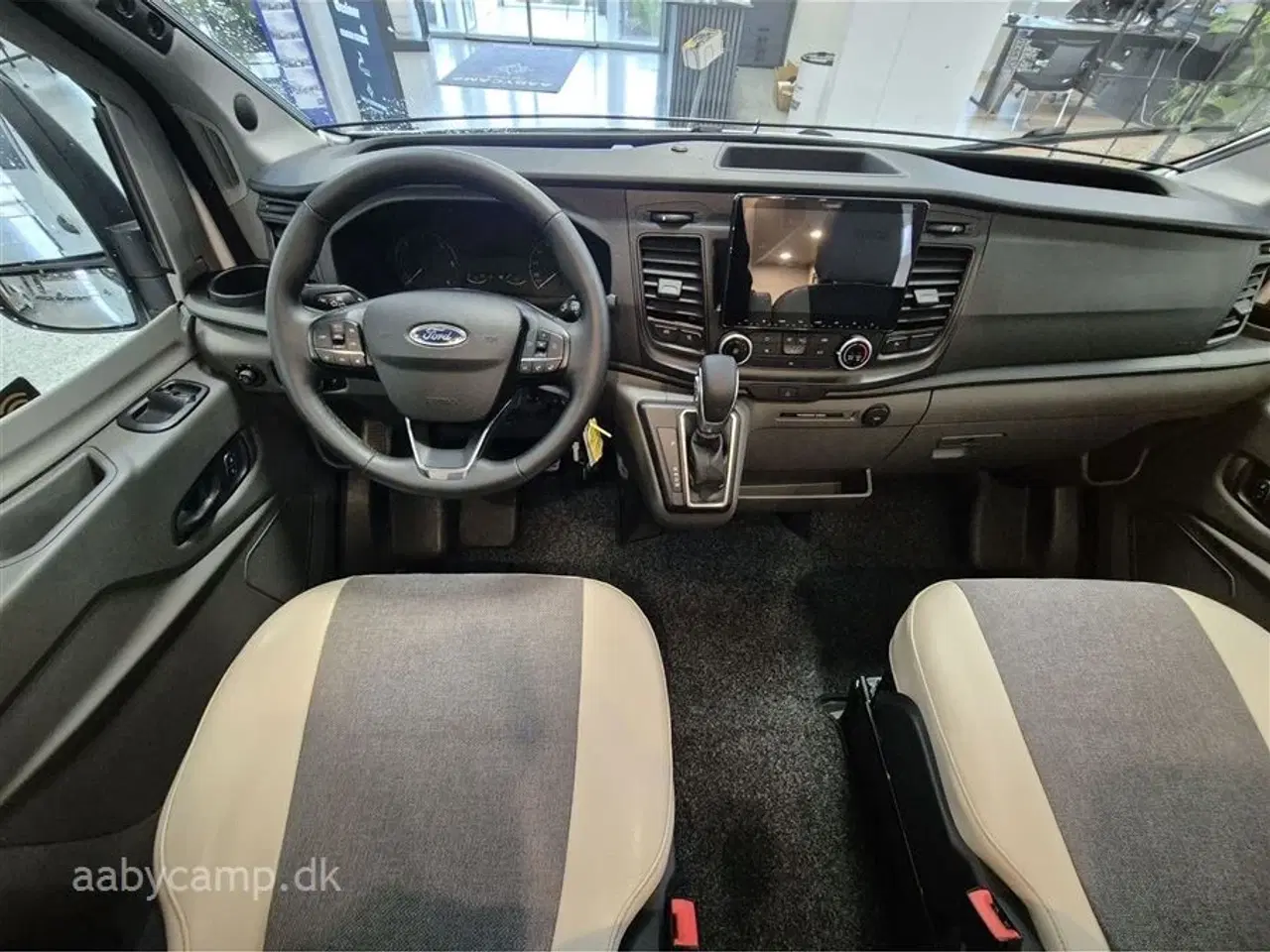 Billede 6 - 2023 - Bürstner Lineo T690 G   Automatgear. solcelle. 2x batterier. inverter. maxfann. Fyldegas. kompressor køleskab. Avara alarm system. anhængertræk. elektrisk indgangstrin.