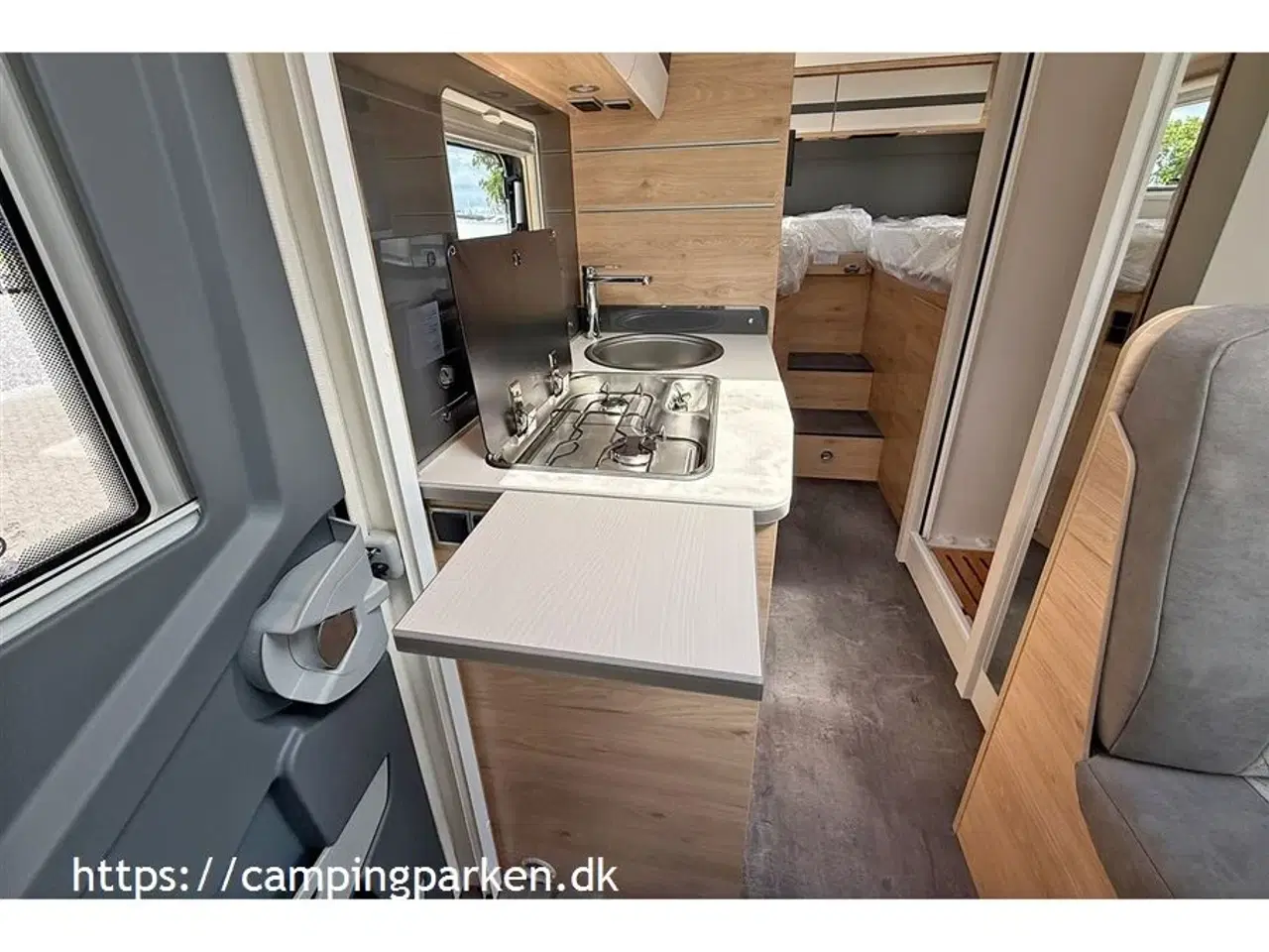 Billede 9 - 2025 - Dethleffs Globebus I4   Eksklusiv nyhed fra Dethleffs! Smal/kort helintegreret Globebus I4 med 4 sovepladser