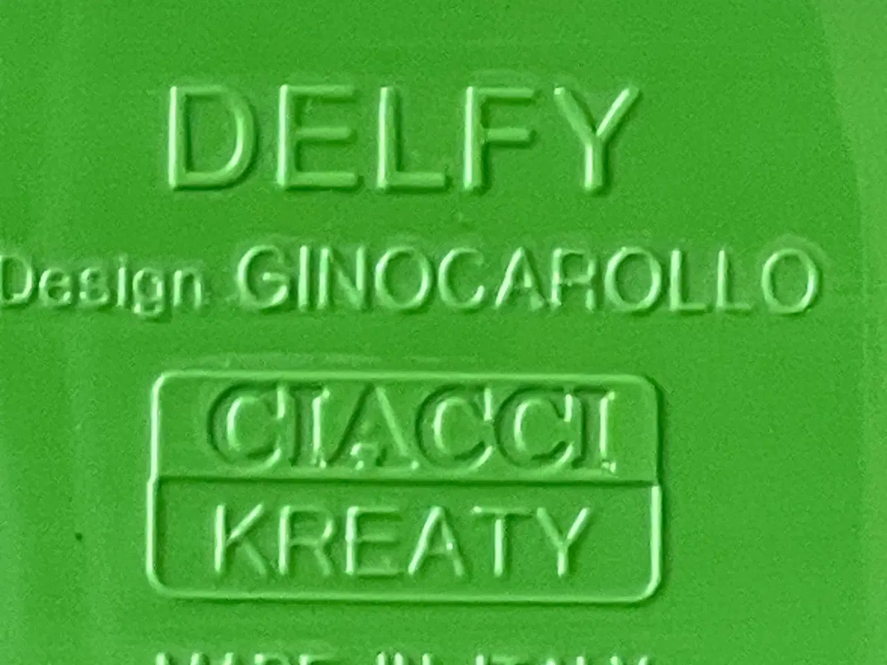 Billede 7 - 1 flot grøn “Delfy", Design Gino Carollo