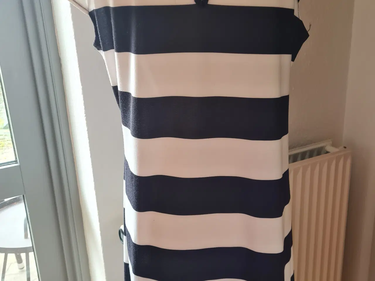 Billede 2 - Ny kjole str L 40 Vanting 