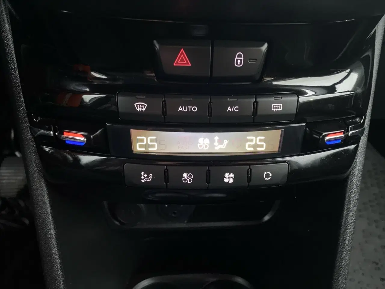 Billede 16 - Peugeot 208 1,2 VTi Strike 82HK 5d