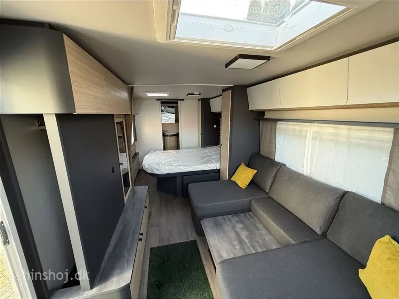 Billede 3 - 2026 - Hobby Maxia 660 WQM Lækker Hobby med fritstående dobbeltseng og front køkken fra Hinshøj Caravan