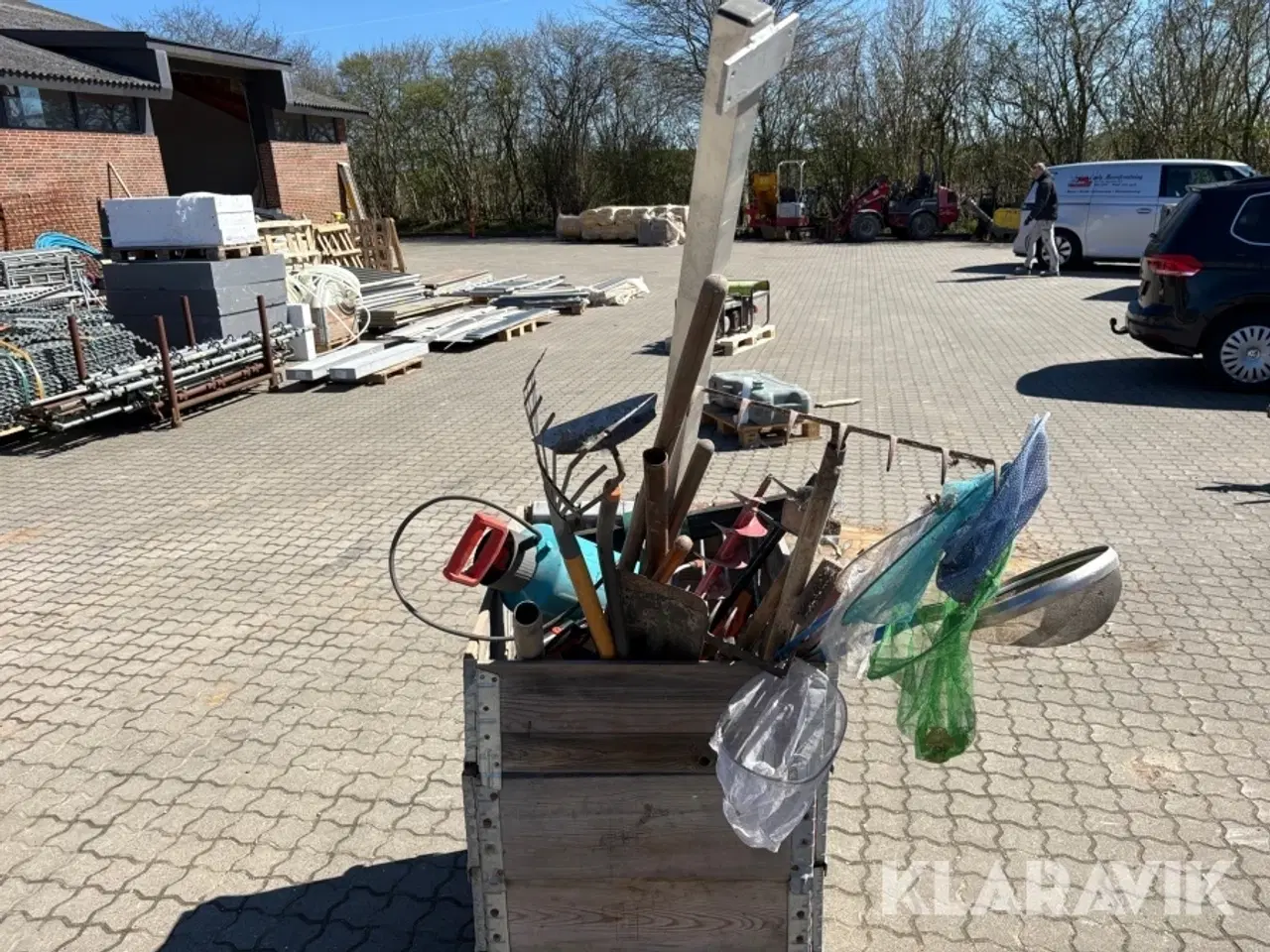 Billede 2 - Lot med haveredskaber