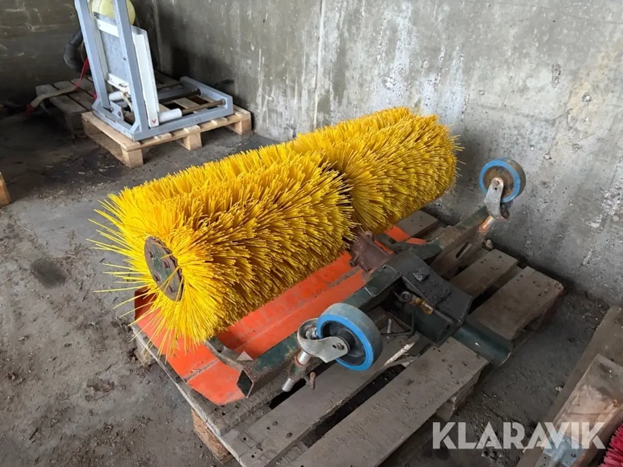 Billede 1 - Fejekost