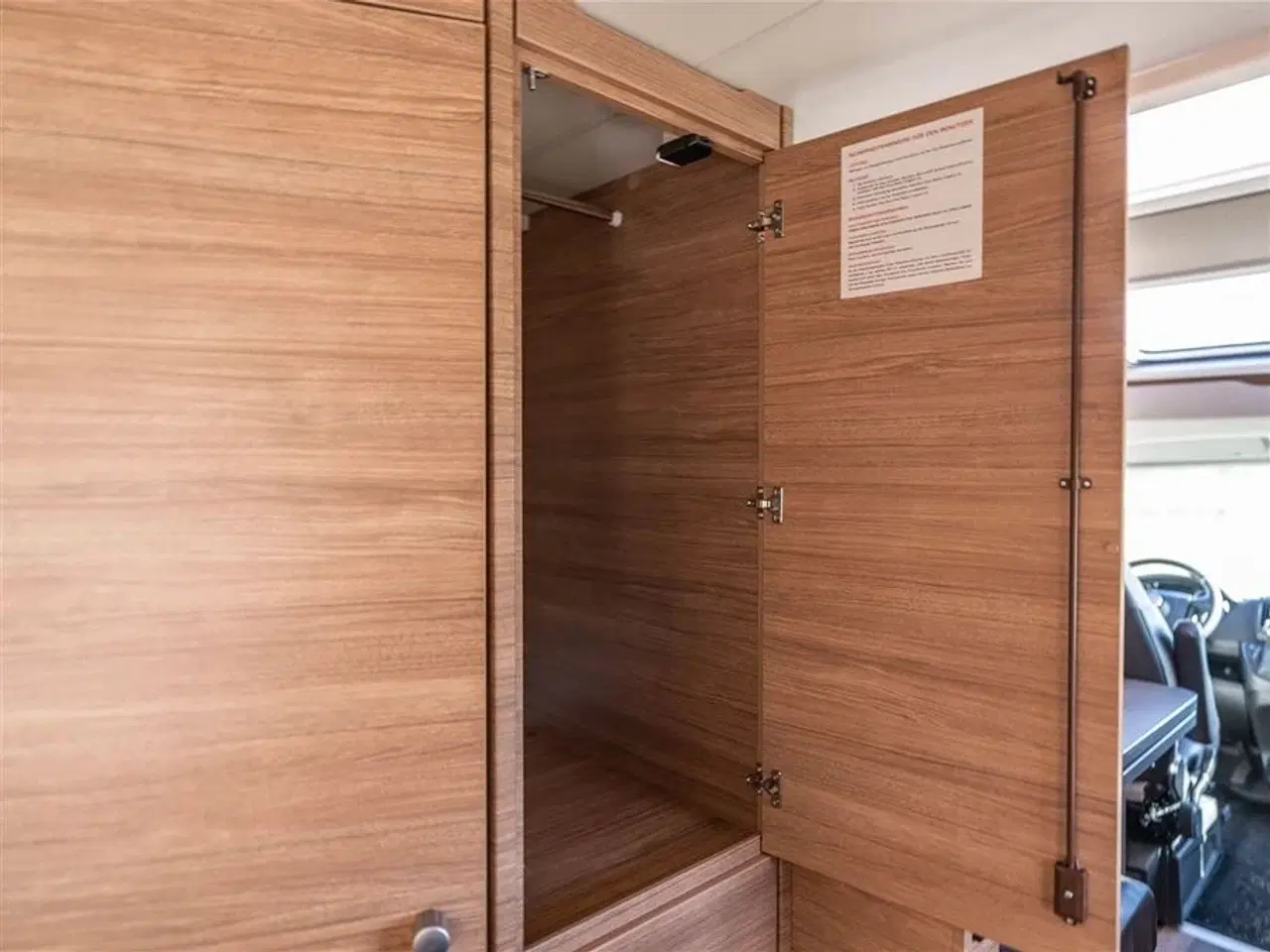 Billede 11 - 2021 - Weinsberg CaraCompact 600 MF "Pepper Edition"   Kompakt autocamper med Automatgear