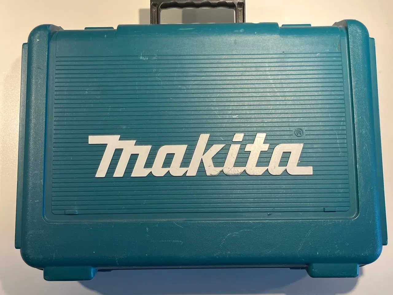 Billede 5 - Makita skruemaskine med 2 batterier og oplader