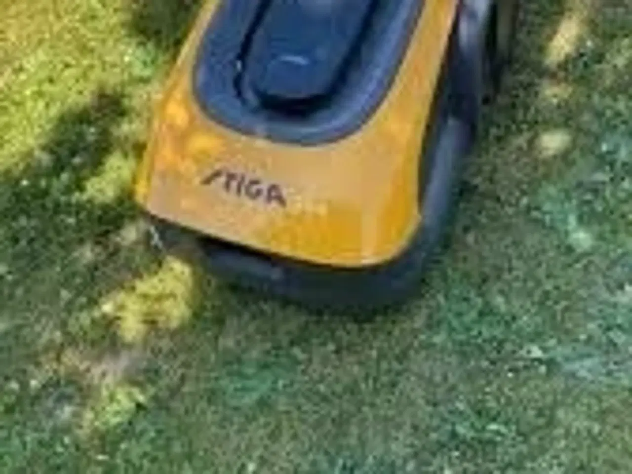 Billede 4 - STIGA A 1000 robotplæneklipper – Maksimal præcision og frihed uden kanttråd - 1400 m2