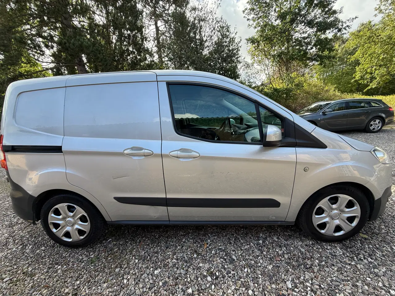 Billede 4 - Ford transit Courier 1.5 tdci fint udstyre 