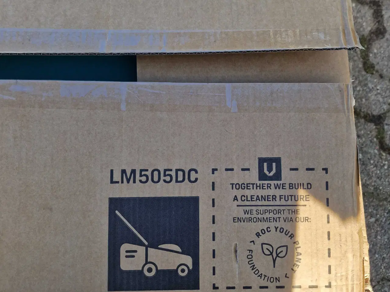 Billede 7 - Vonroc plæneklipper i kasse sælges evt med 