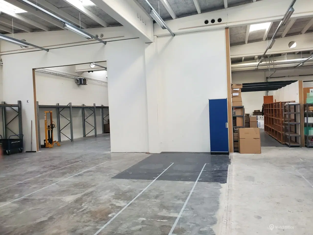 Billede 27 - Centralt beliggende højloftet lager i Køge tæt ved motorvejsafkørsel 32