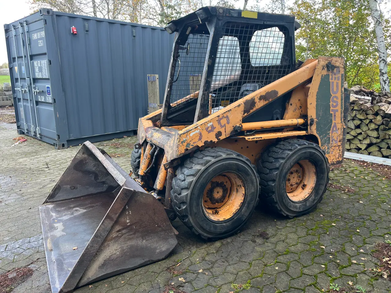 Billede 2 - Minilæsser med Gravearm. 