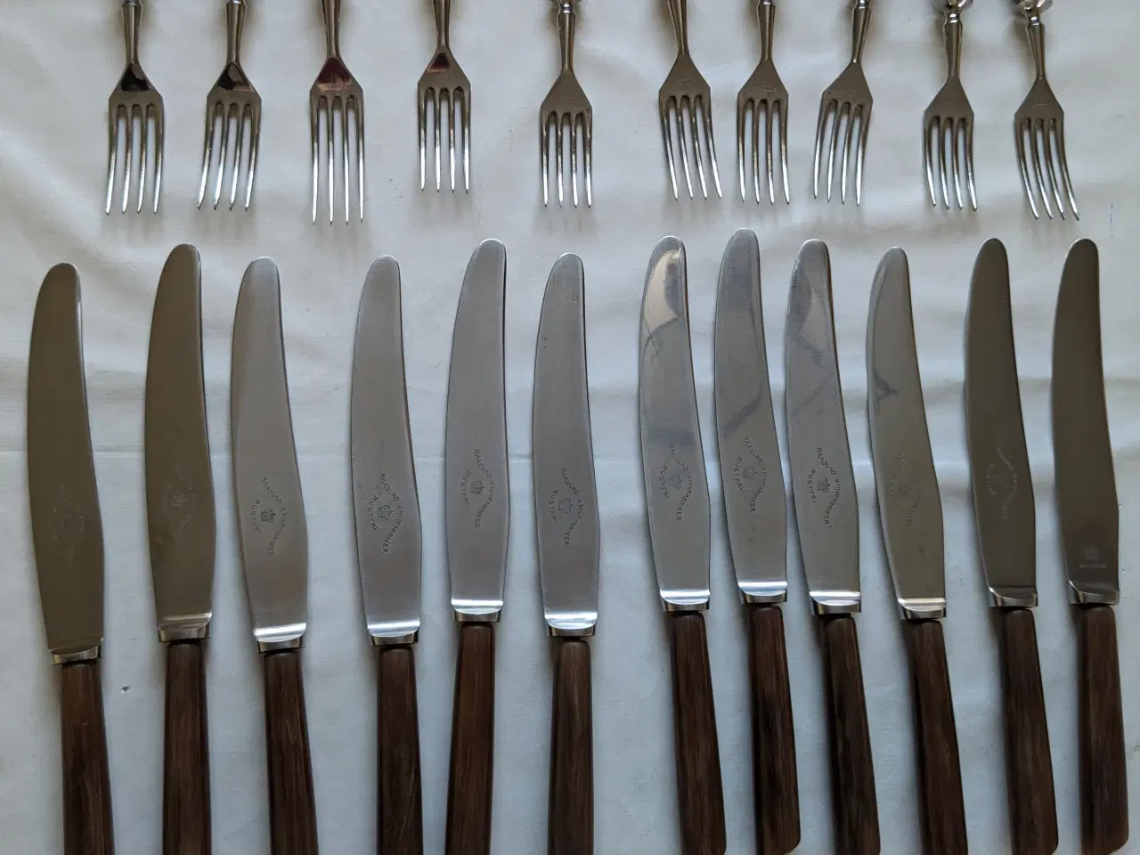 Billede 1 - Bestik sæt Råvad knive og gafler 