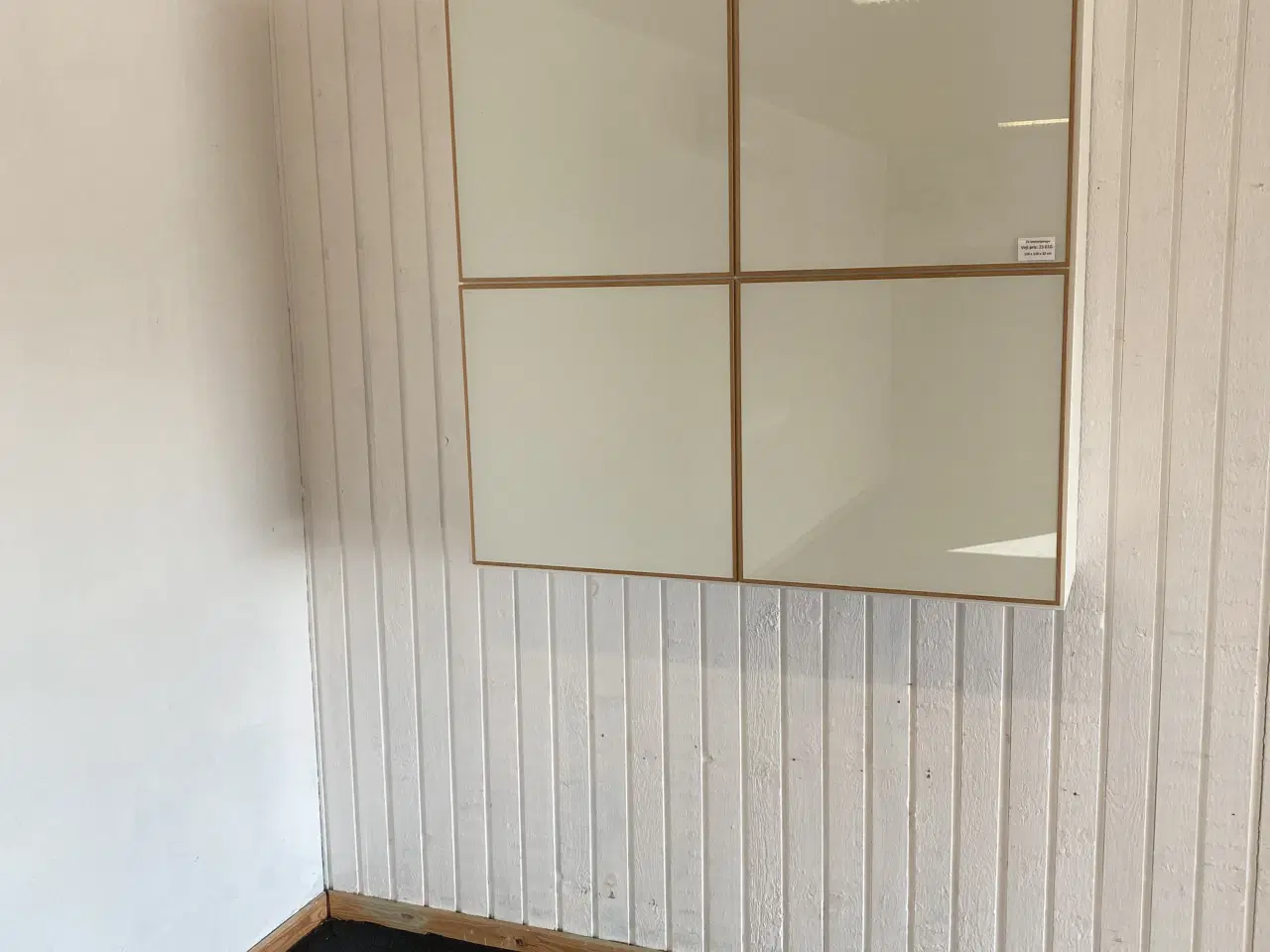 Billede 1 - FK Møbeldesign reol eg sæbe med hvide glas låget