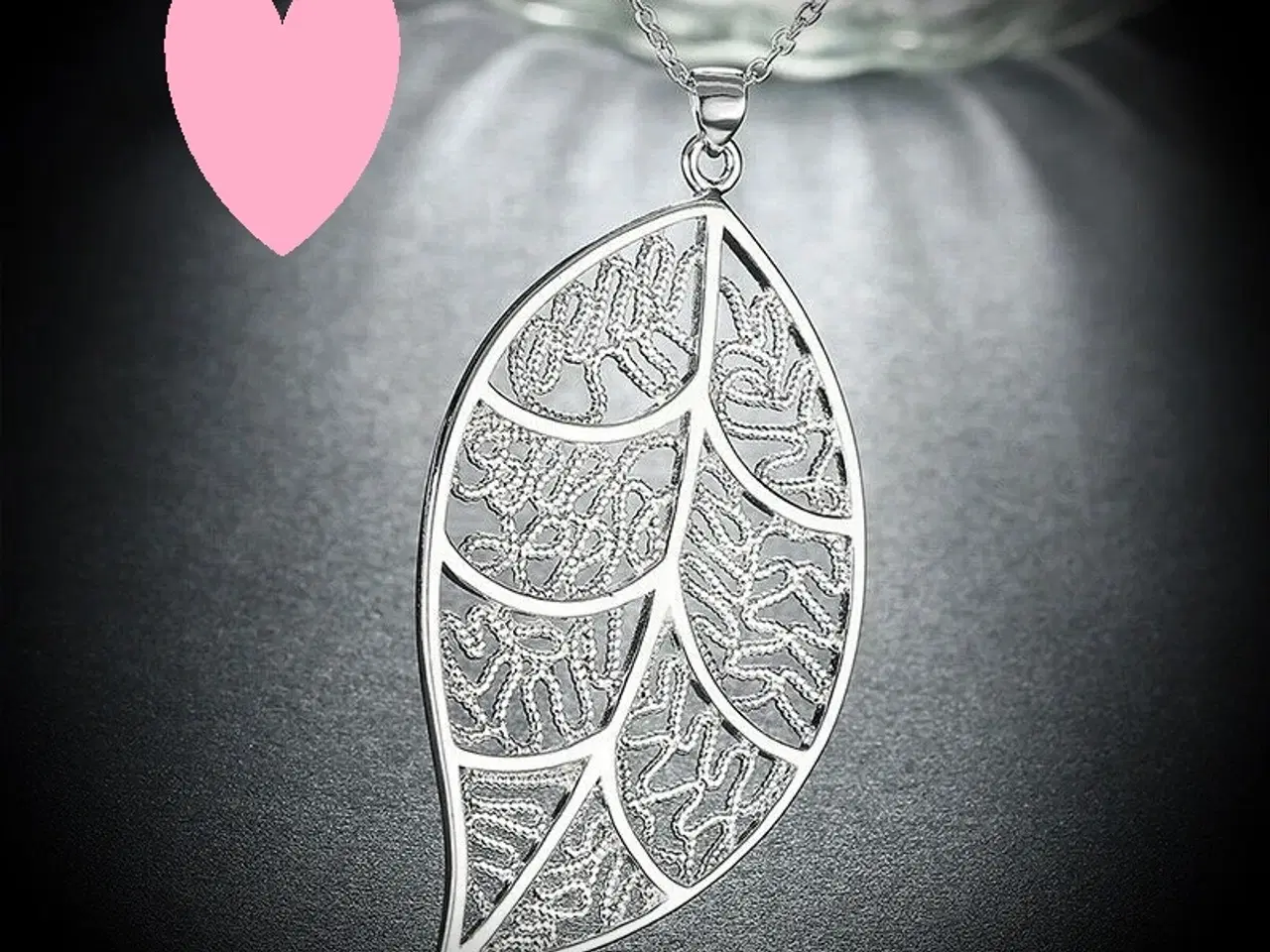 Billede 1 - * Smuk halskæde med blad - i Tibetansk Sølv