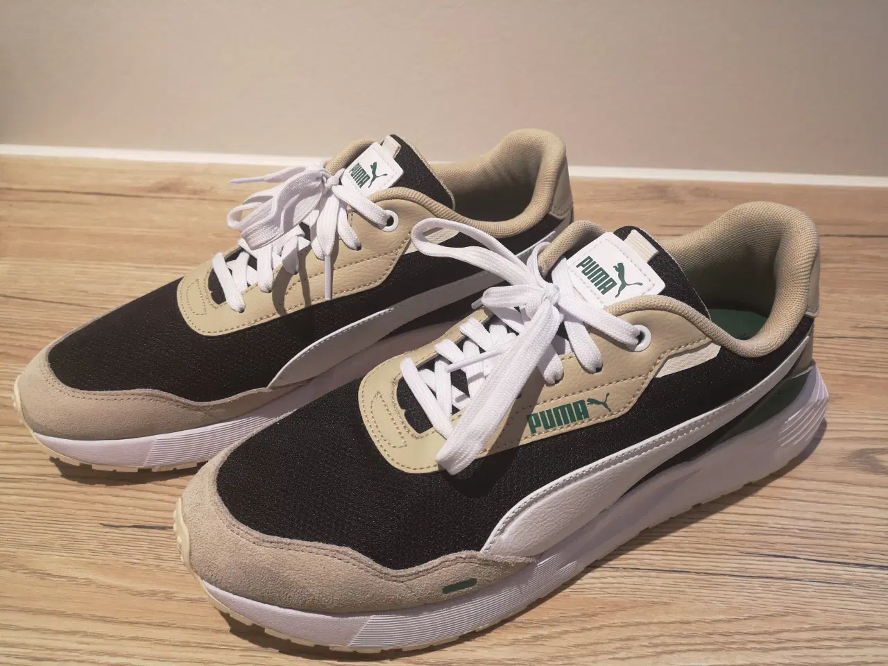 Billede 4 - Flotte Puma sneakers, str. 44