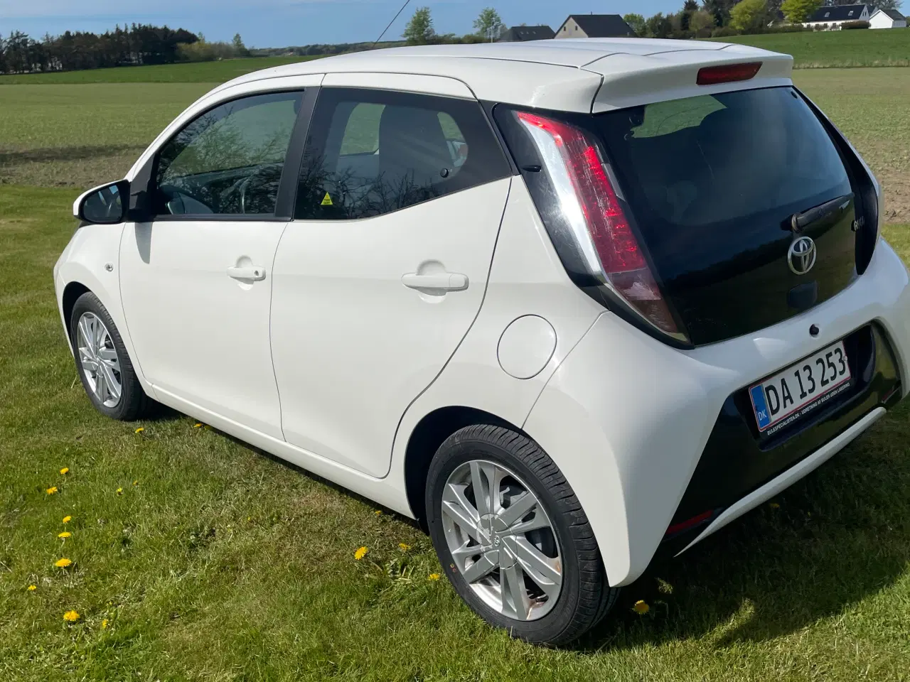 Billede 3 - Driftsikker og billig kørende Aygo sælges