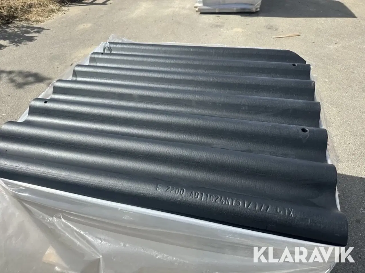 Billede 1 - Bølgeplade 225 styk Euronit 700T HJ/HU Sort