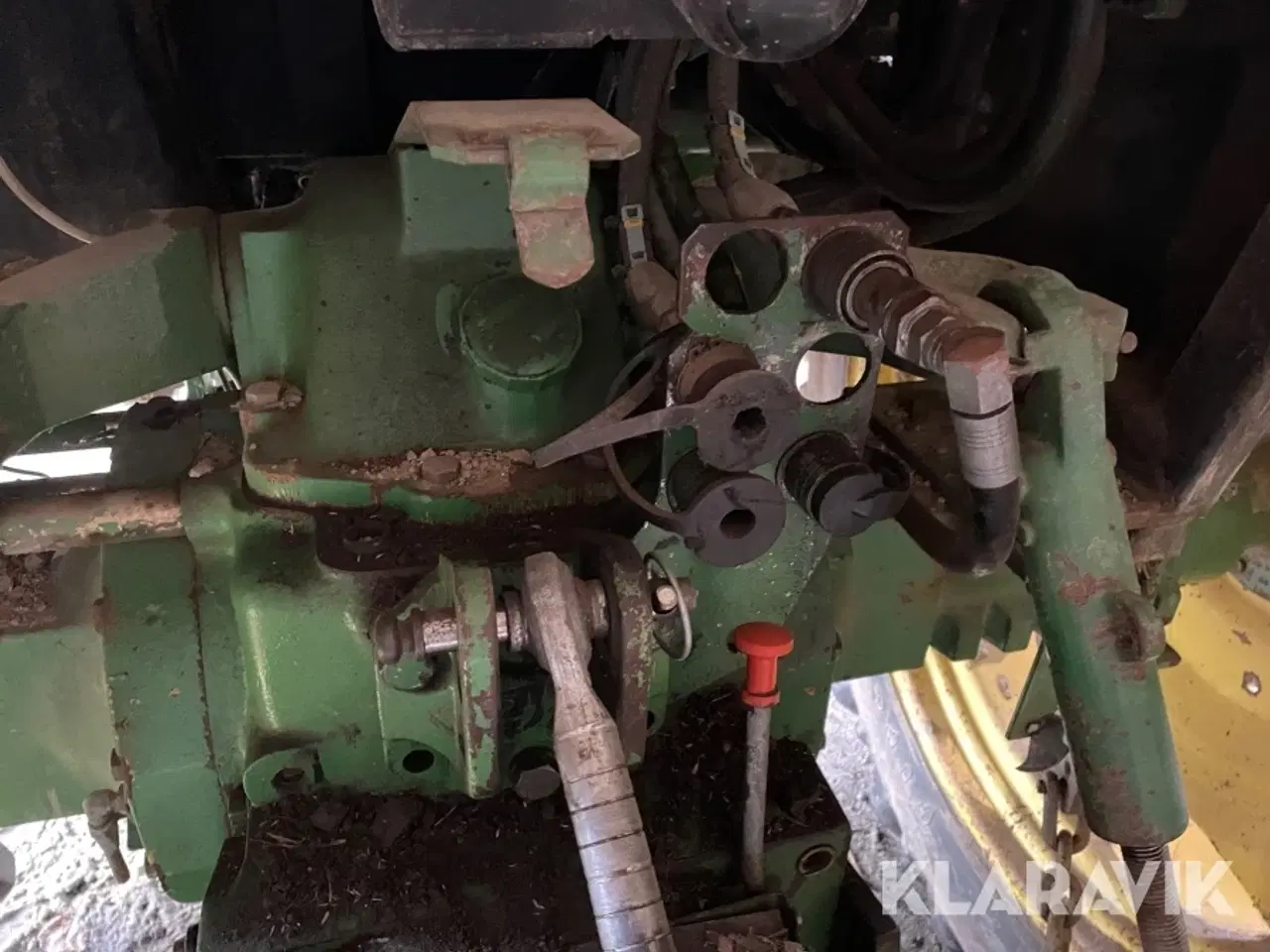 Billede 10 - Traktor JOHN DEERE 2450 med frontlæsser