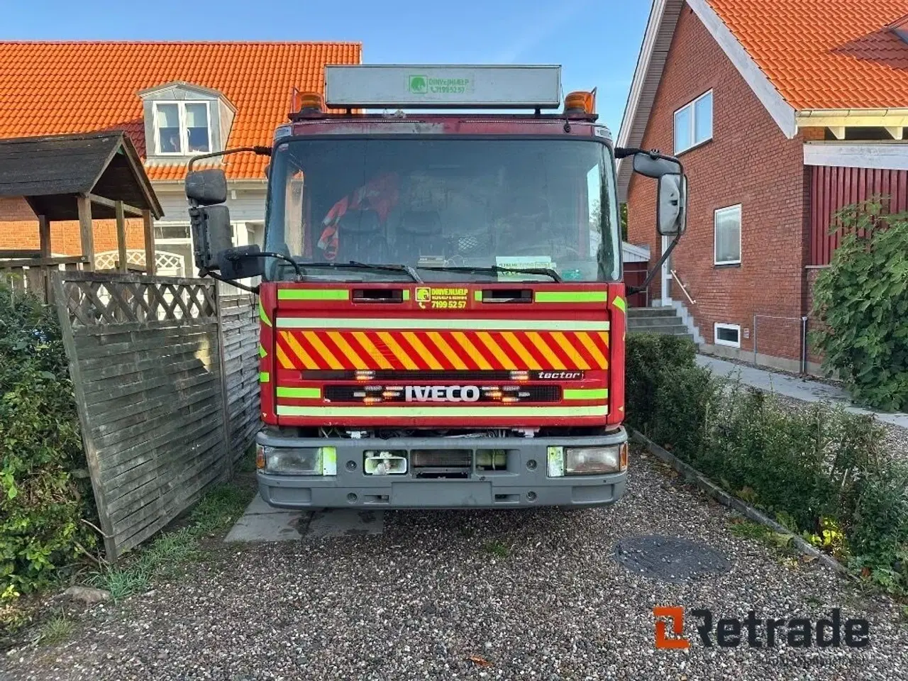 Billede 2 - Iveco med skyde lad grill og træk