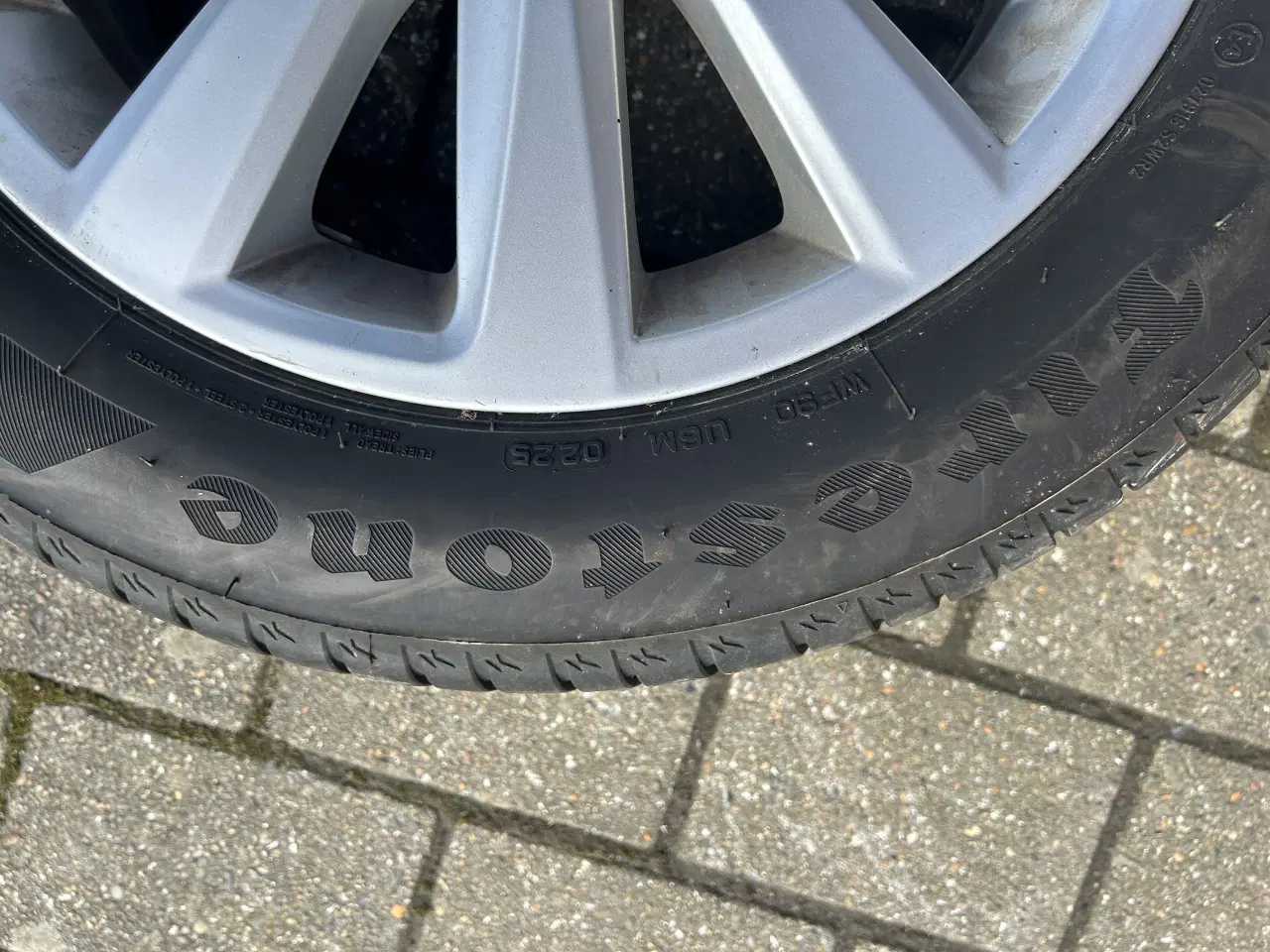 Billede 3 - Alu fælge med nye dæk