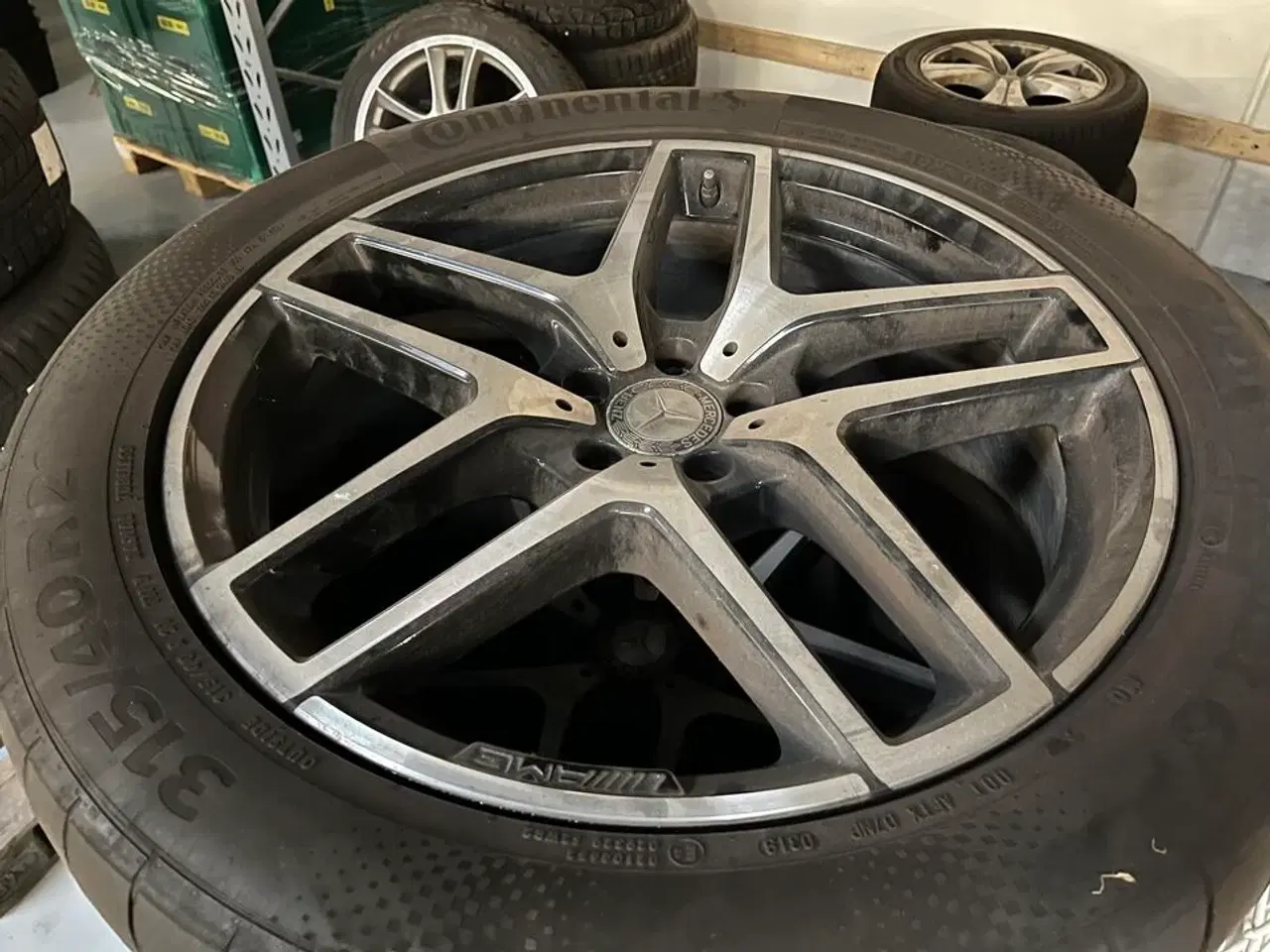 Billede 2 - 4. Stk. Dæk med AMG Alu fælge