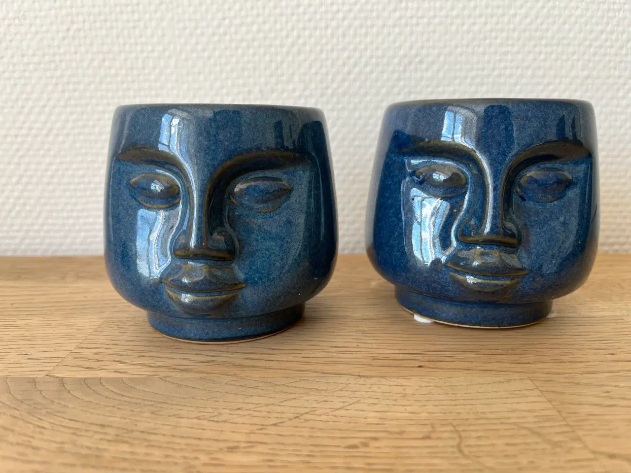 Billede 1 - 2 urtepotteskjulere med ansigt, Design by Lundager