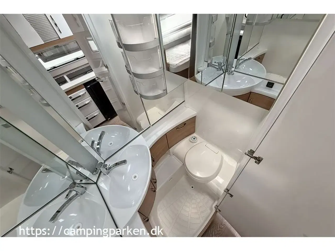Billede 7 - 2023 - Hobby De Luxe 460 LU   Flot, nyere Hobby med populær indretning, mover og posemarkise