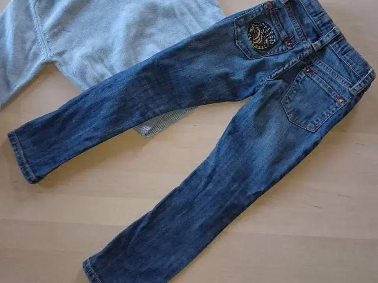 Billede 1 - Ed Hardy by Christian Audigier jeans 98