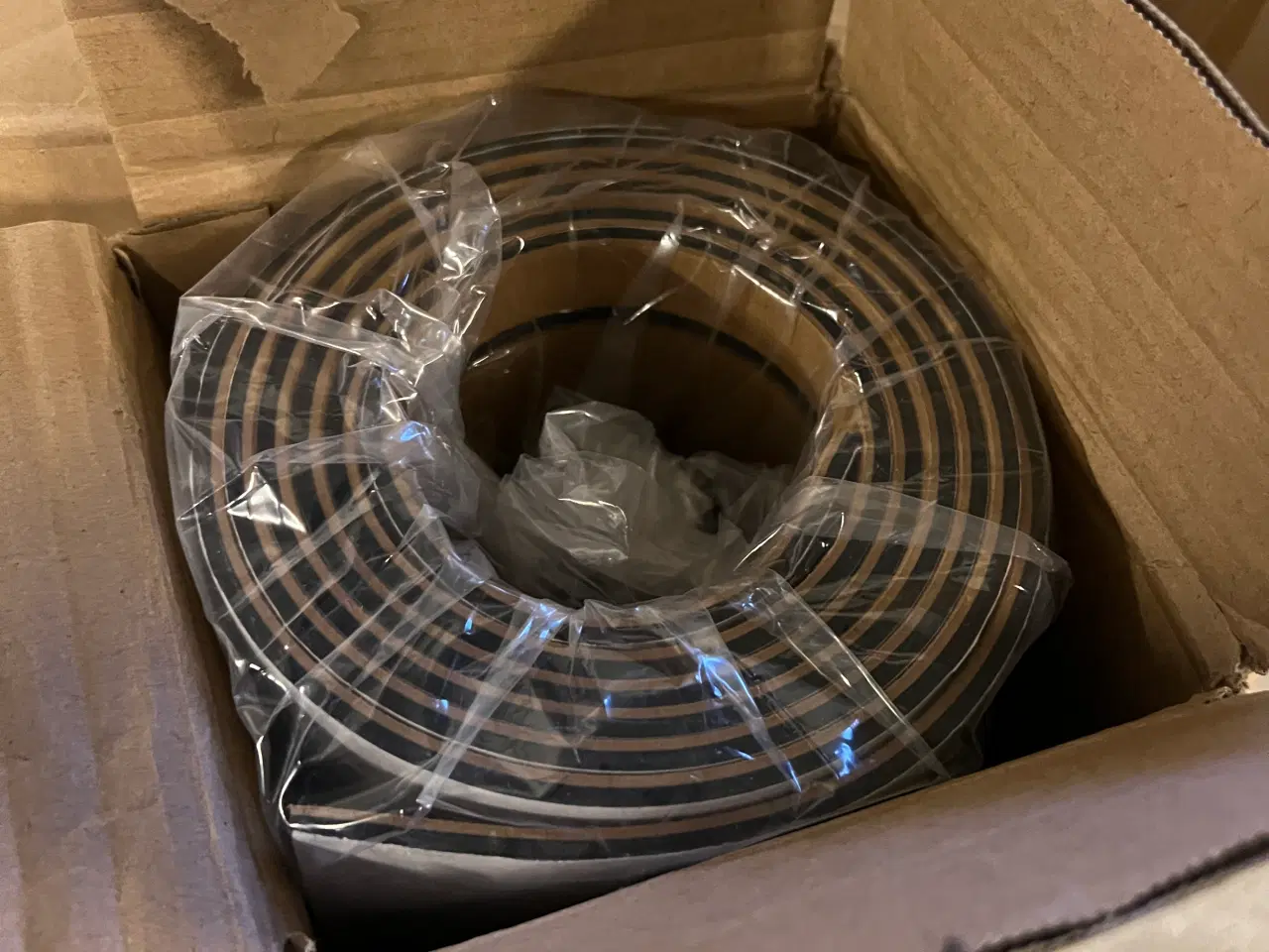 Billede 3 - Nyt Dæk til båden