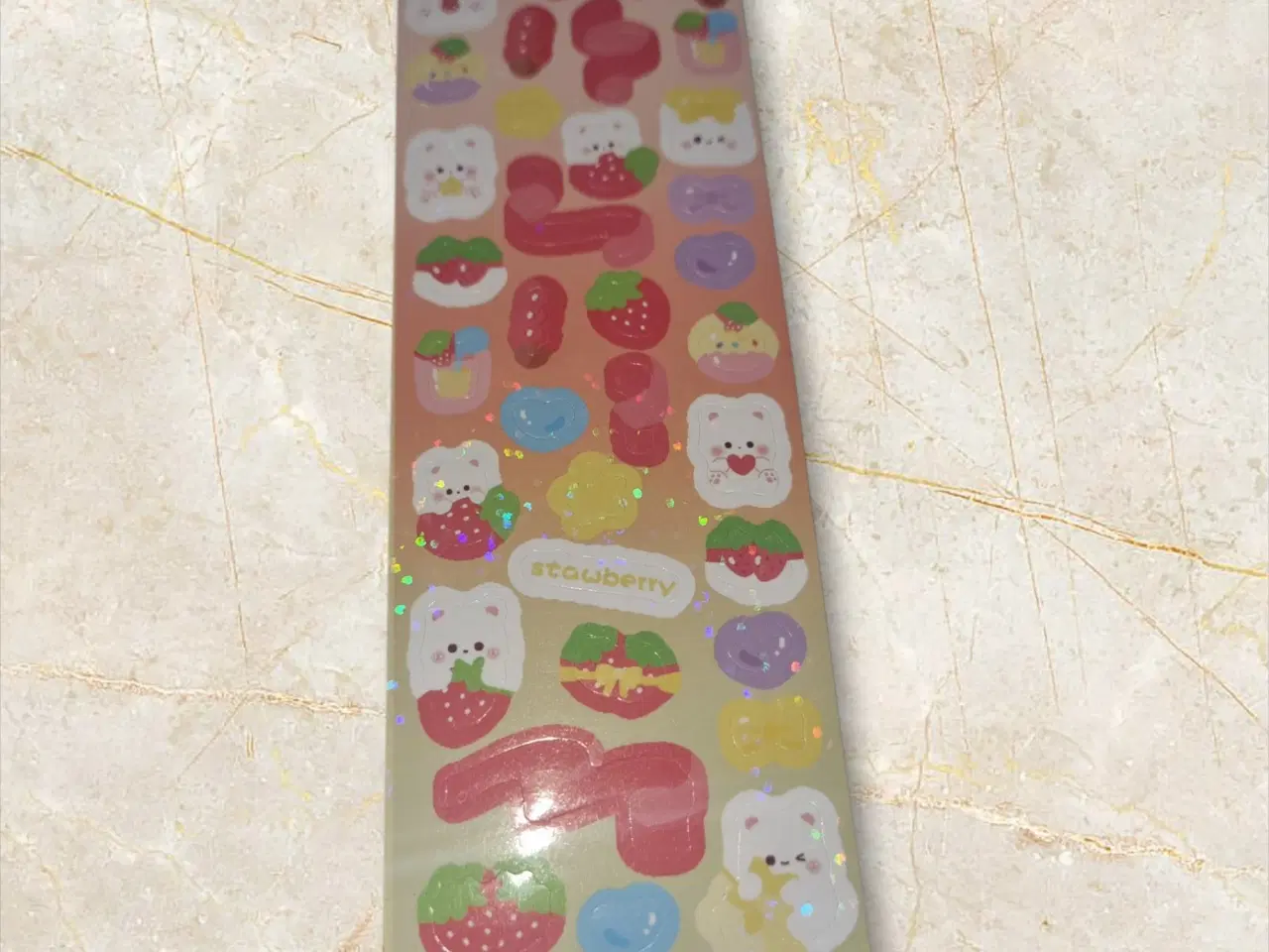 Billede 1 - Sød Jordbær-Fest – Charmerende Klistermærker til D
