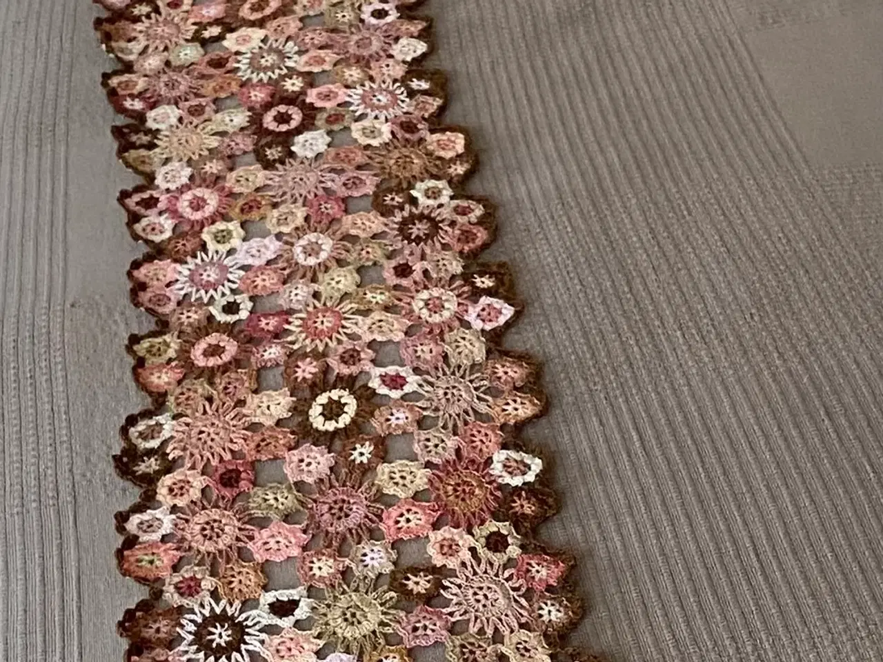 Billede 11 - Tørklæde i eget design med inspiration fra Sophie 